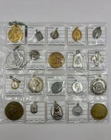 Lot de 20 pièces et médailles religieuses, 1