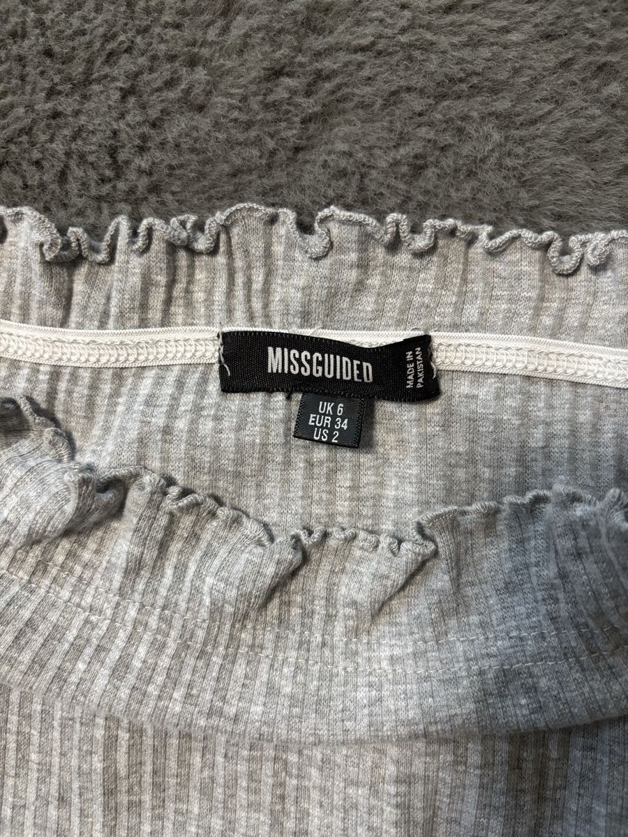 Tops: Missguided Grey Ribbed Bardot Bodysuit – Neu (gemäss Beschreibung) aus Wichtrach von Re_Fit 2