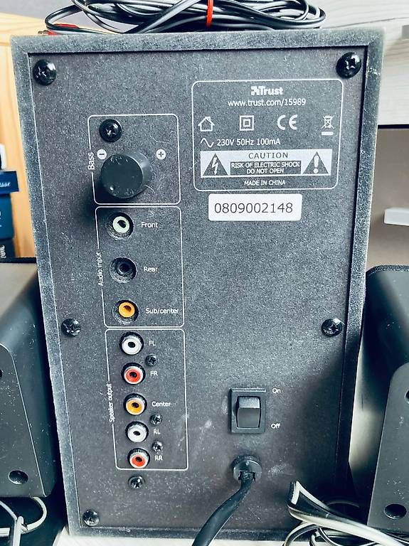 Trust Lautsprecher: Caisson de basse + 5 hauts-parleurs Trust – Gebraucht aus Enges von Cindy88 3