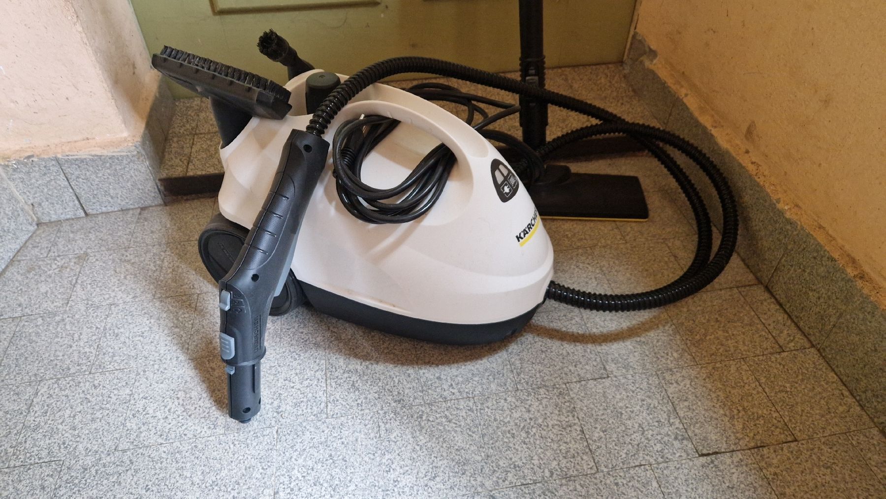 Kärcher Pulitori a vapore: Dampf Kärcher – Usato da Thalheim AG venduto da imp_jdj2 1