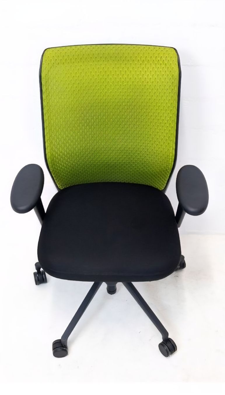 Vitra Chaises: Vitra ID Mesh Bürostuhl – D'occasion à Herrliberg par Dusty1961 2