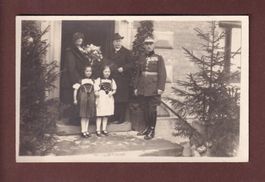 Foto - BERN - Militär und Kinder mit Tracht