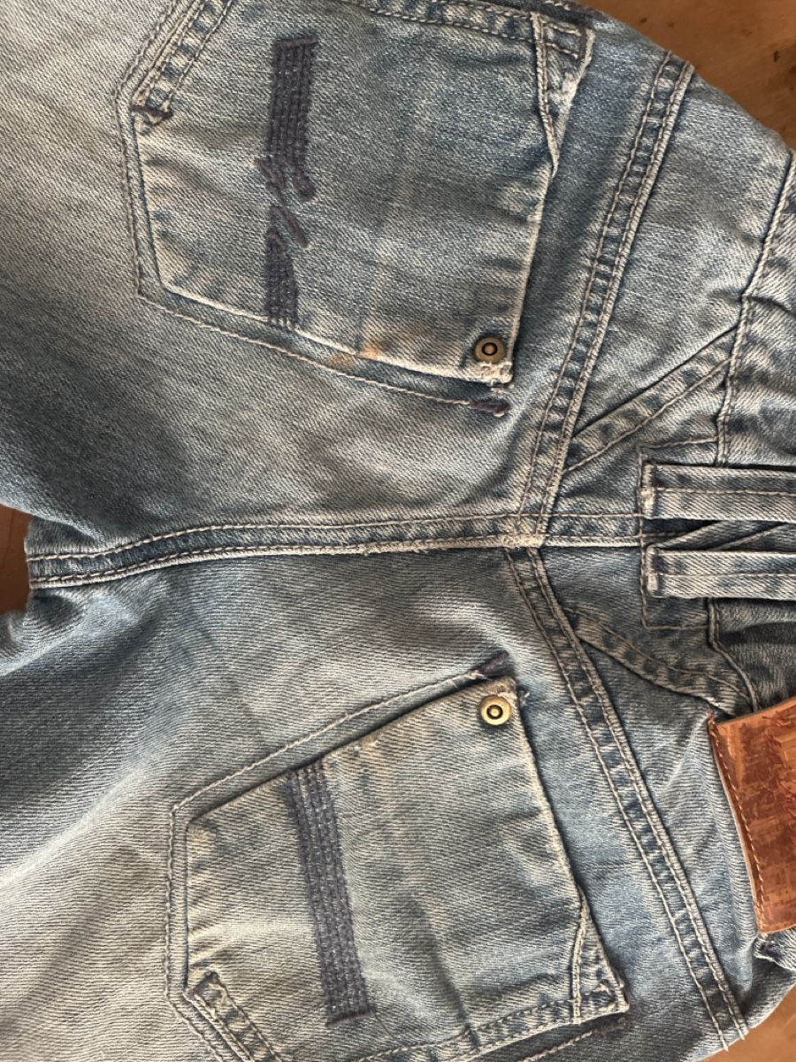 Lotti & Set di vestiti: 2x Kinder Shorts, Gr. 134  – Usato da St. Gallen venduto da chrismotov 1