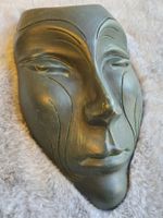 Stylische Mid Century Modern Keramik Maske, France, signiert