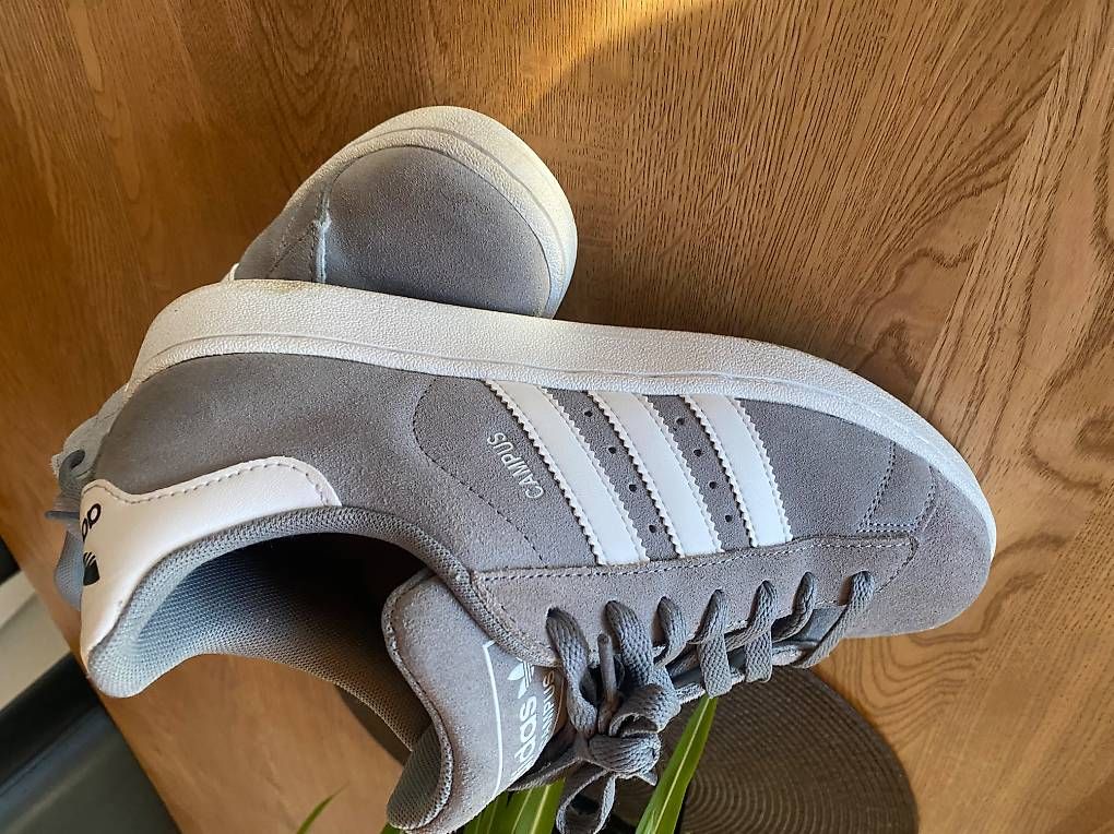 Scarpe da donna: Adidas femme  – Usato da Fiez venduto da del08 1
