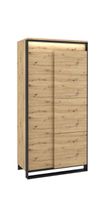 Grosser Kleiderschrank mit viel Stauraum, neuwertig!