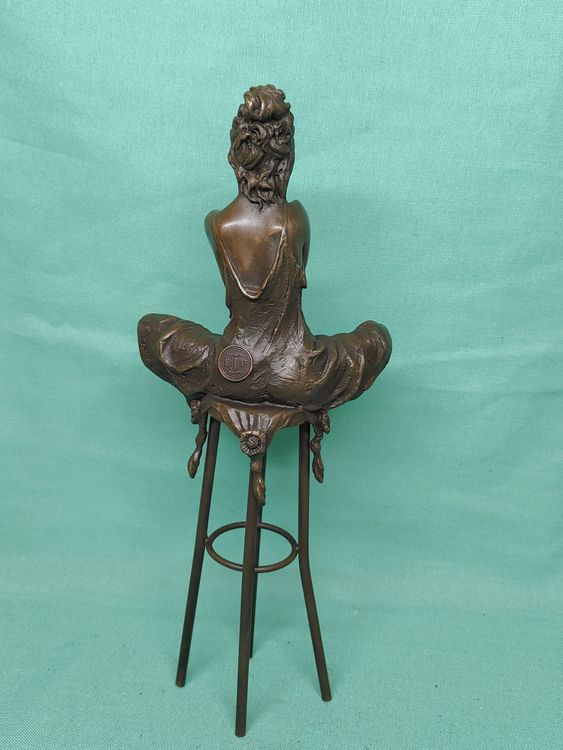 Sexy Dame Auf Barhocker Bronze Figur Kaufen Auf Ricardo