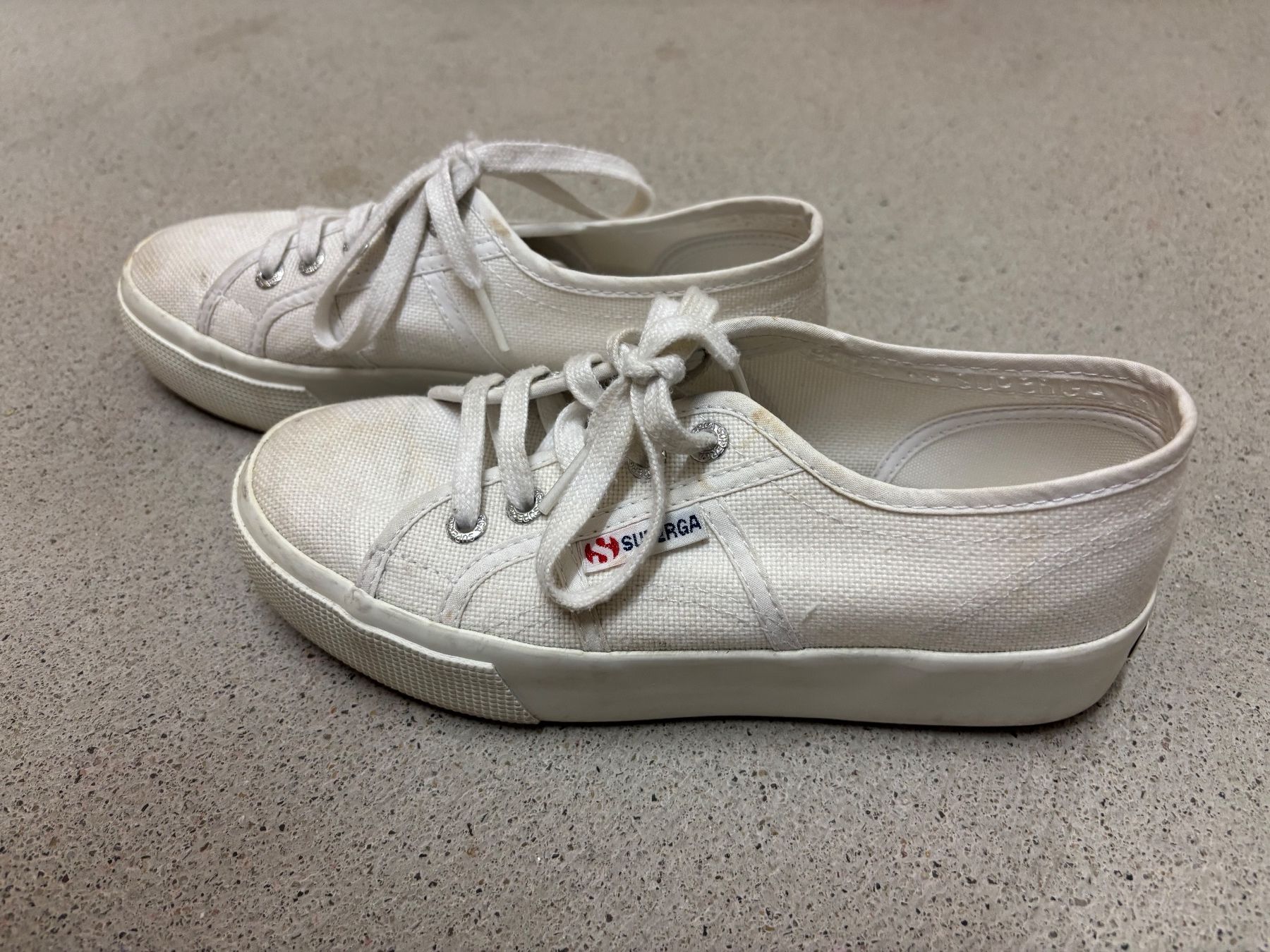 Superga Damenschuhe: Supergas Gr. 36 – Gebraucht aus Lausen von Eskimo2002