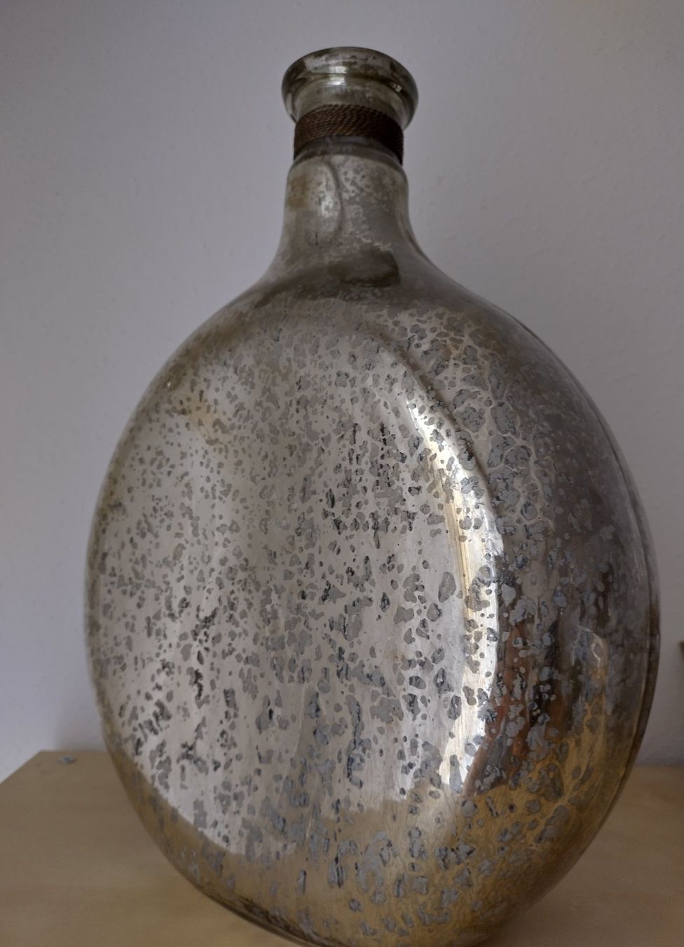 Altro in Stoviglie & Bicchieri: LE SOLEIL MALINES BOTTLE DEKOR VASE GLAS – Usato da Romanshorn venduto da Stubsinator 2
