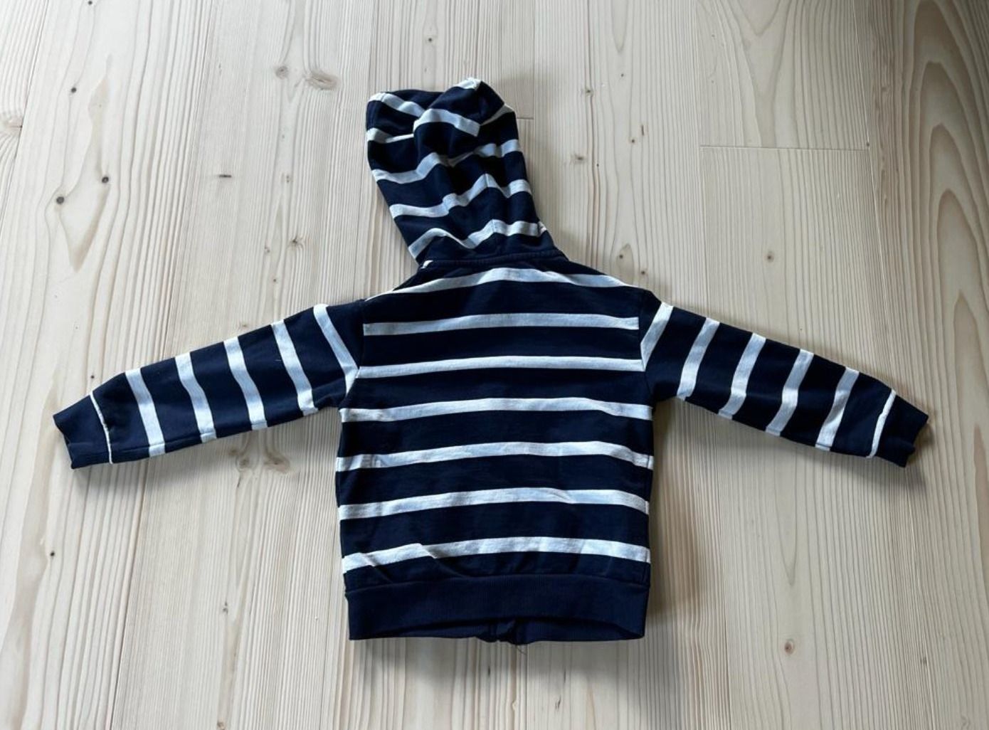 Okaidi Maglioni & Felpe: H&M Kaputzenpullover Gr. 98/104  Top! – Usato da Zürich venduto da meggimay 2