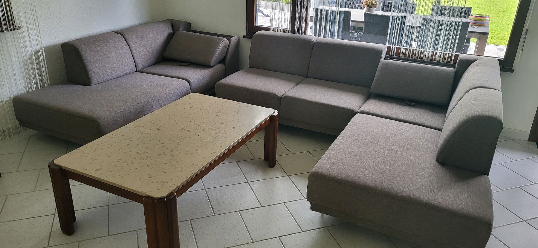 Livique Divani: Polstergruppe 3 Teilig – Usato da Safenwil venduto da Dampfhammer64