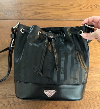 Mollerus Beuteltasche schwarz/silber
