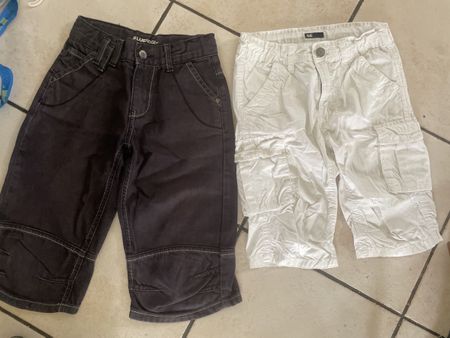 2 WE Capri/Shorts, Loose Fit, Gr. 134, Top Zustand
