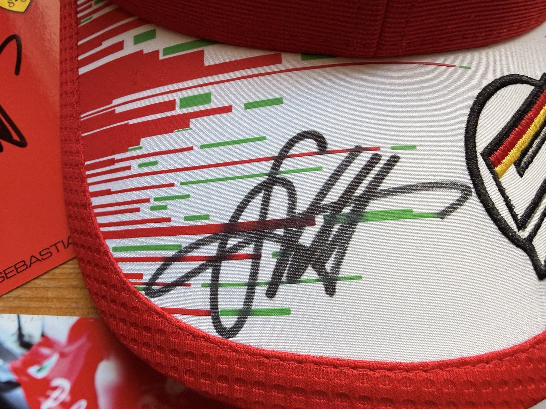 Autografi: Original Sebastian Vettel Ferrari Autogramm Set – Nuovo (secondo la descrizione) da Berlingen venduto da Herzmensch 2