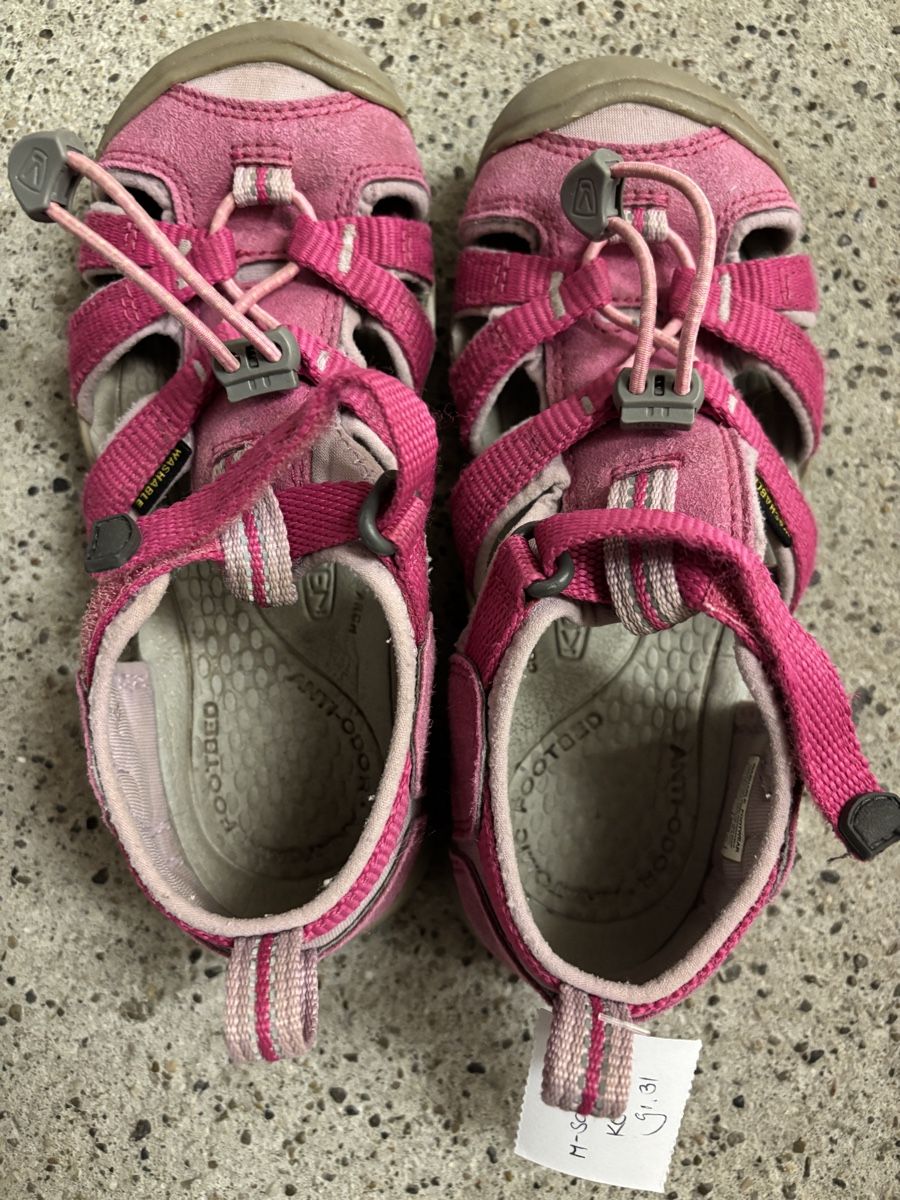 Keen Scarpe per ragazze: KEEN Sandalen pink, Grösse 31 – Usato da Büren an der Aare venduto da Nikito2001 2
