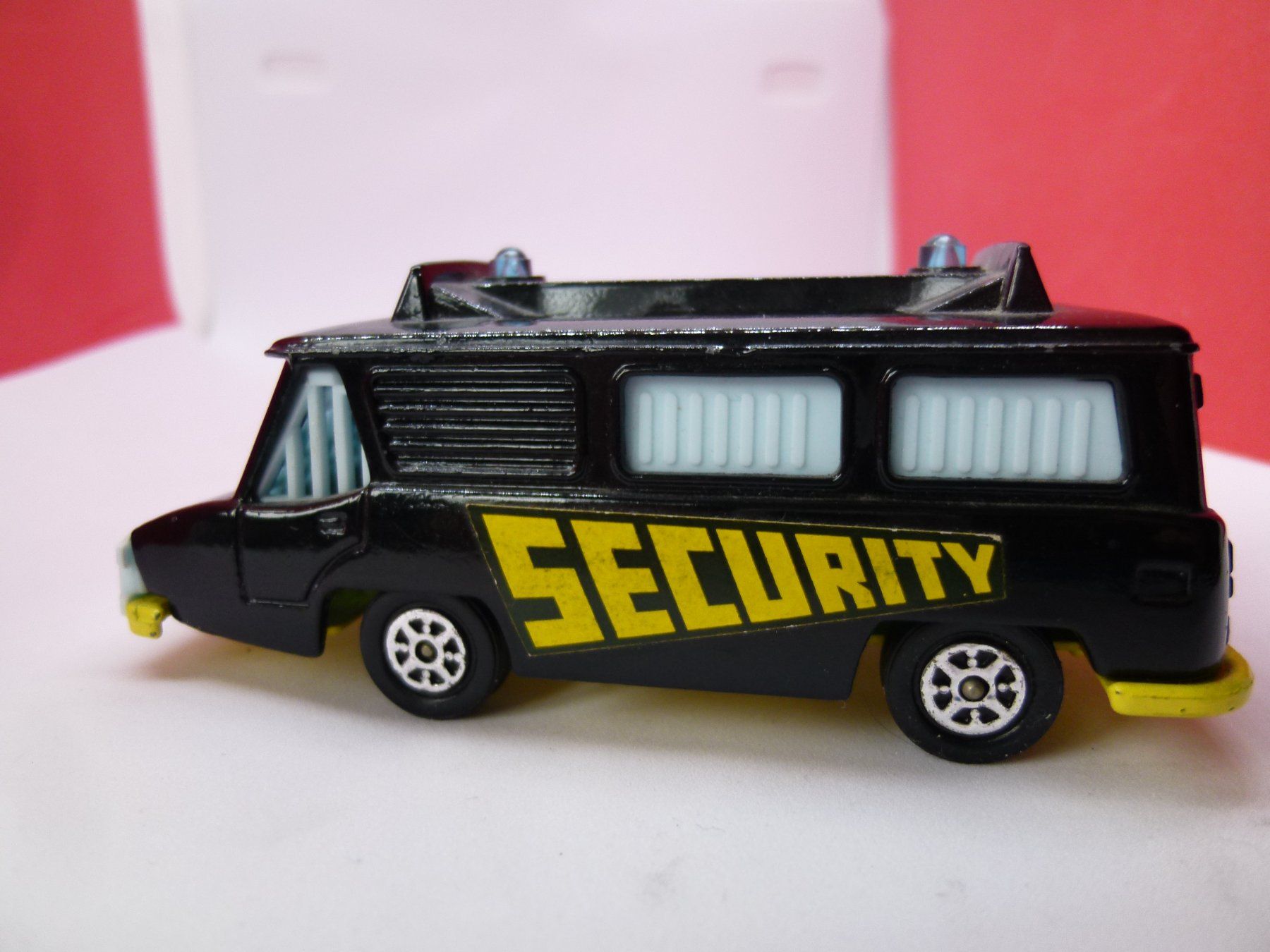 Corgi Toys Modellini d'auto: CORGI - High Speed Van "Security" - 10cm - made in Great Bri – Usato da Reiden venduto da mondial2
