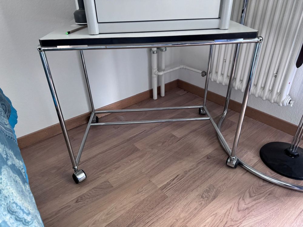 USM Rolltisch (Gebraucht) in Bern für CHF 150 – nur Abholung auf ...