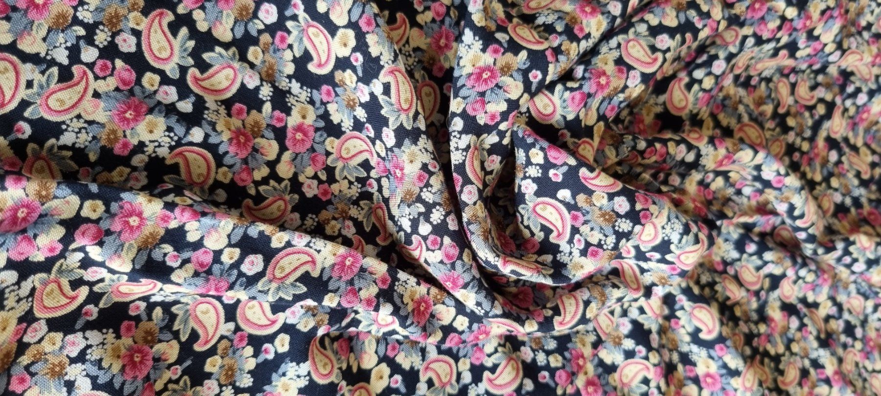 Tessuti: Stoff,  Viscose mit Paisleydruck – Nuovo e nell'imballaggio originale da geroldswil venduto da Gumball1 1