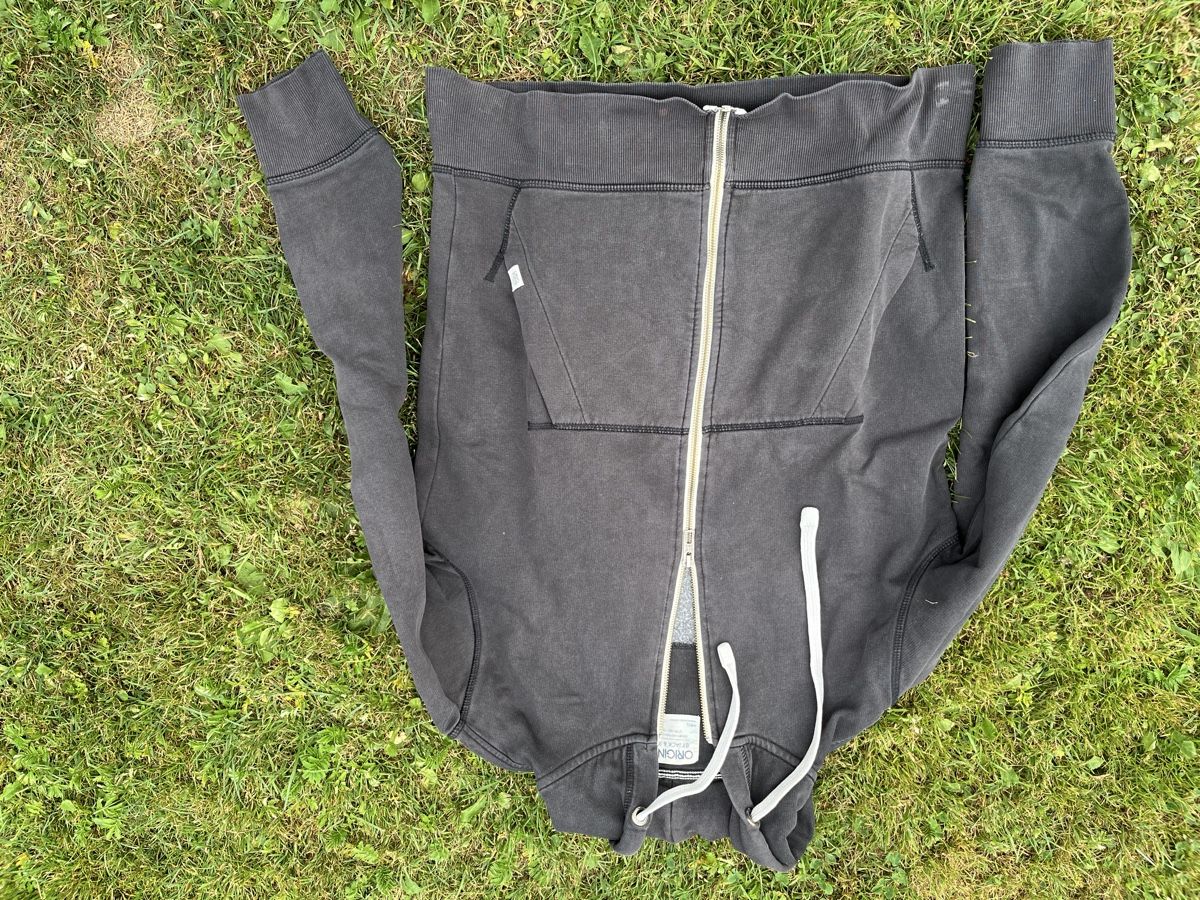 Giacche: Herren Kapuzenpullover grau Grösse M guter Zustand – Usato da Vordemwald venduto da Drummer4