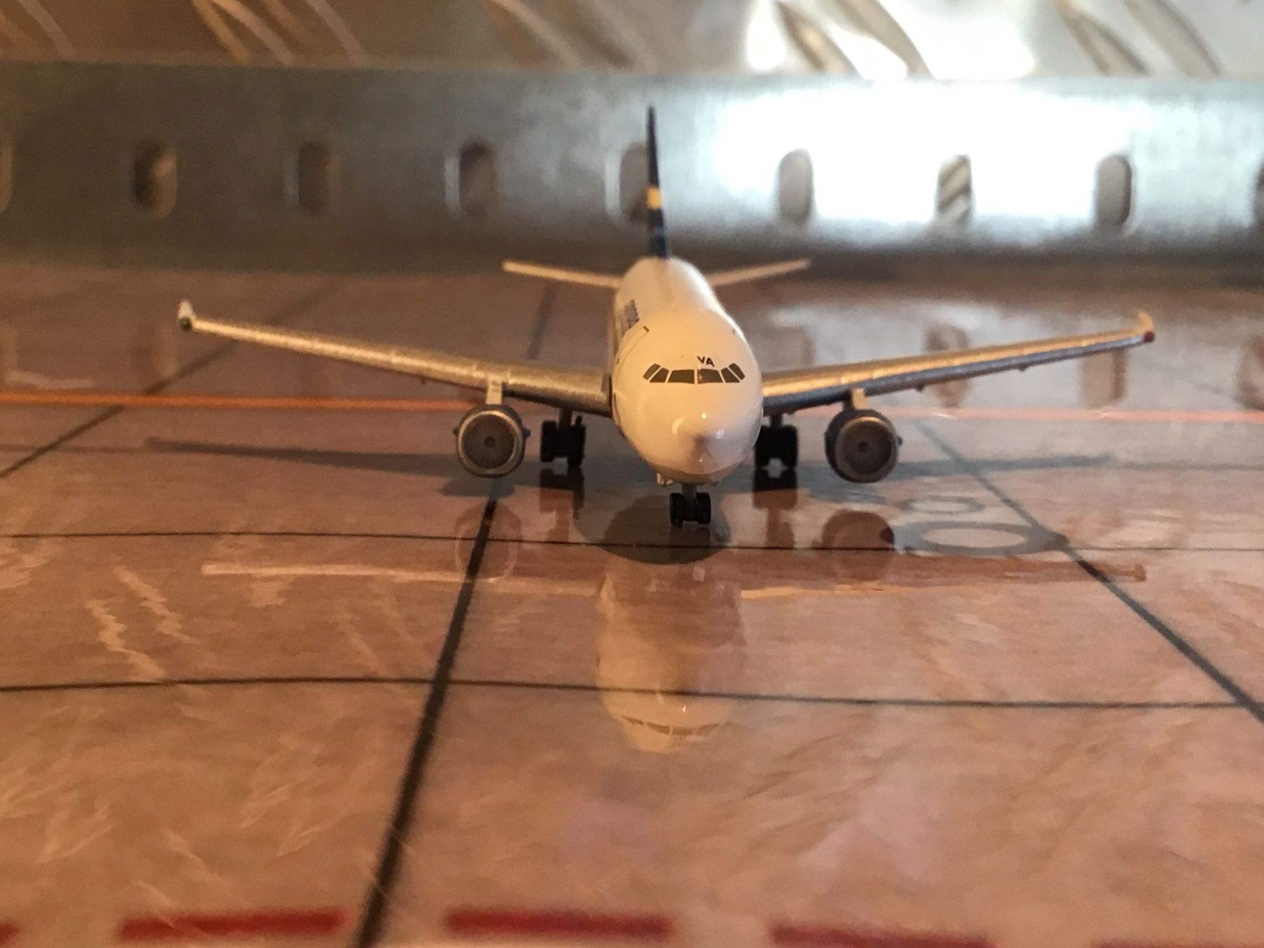 Herpa Kit di modellismo & Modellini statici: HERPA AIRBUS A319  1:500 – Usato da Männedorf venduto da Spezial-Modelle 2