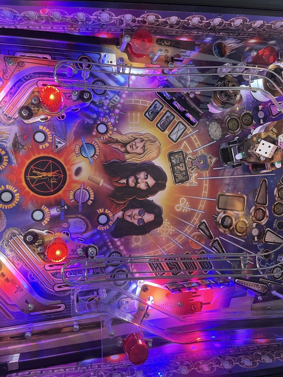 Stern Pinball Flipper: Je vends flipper stern rush LE avec quelque mod – Usato da Les Brenets venduto da serialdrink 4