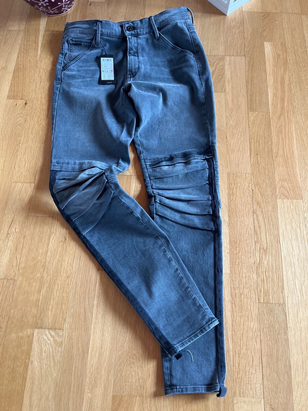 G-Star Jeans: G-Star RAW Gr. 30/32 Neu – Nuovo (secondo la descrizione) da Steffisburg venduto da Christina1281 2