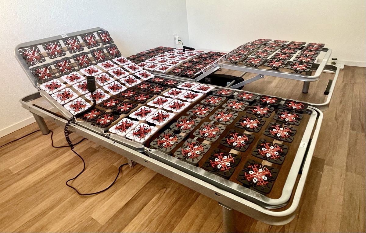 Letti: Bettgestelle elektrisch verstellbar – Usato da Alterswil FR venduto da Harri88