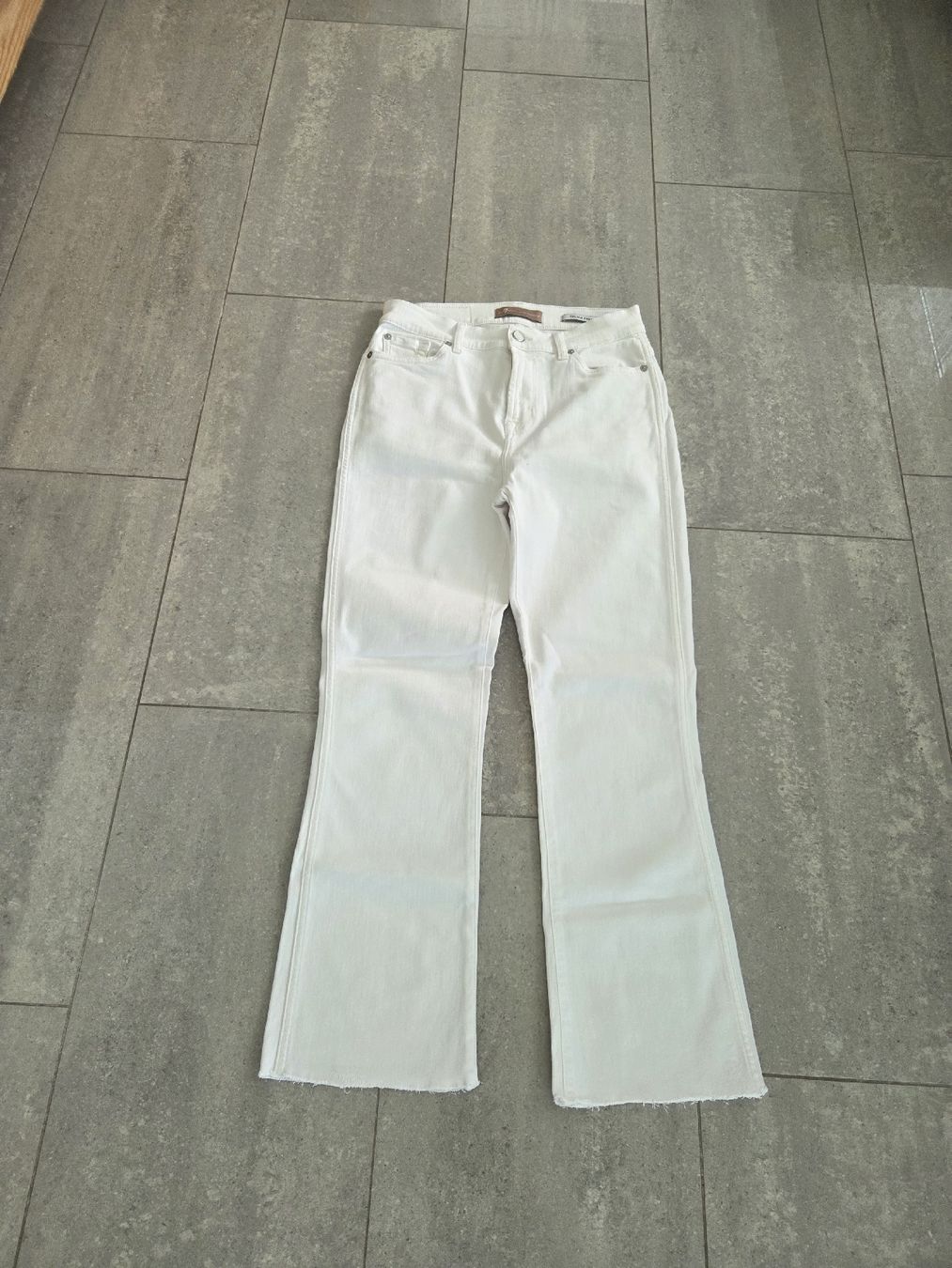 Mankind Jeans: schöne Jeans seven, 7 for all mankind – Nuovo (secondo la descrizione) da Wiesendangen venduto da Sinhuk