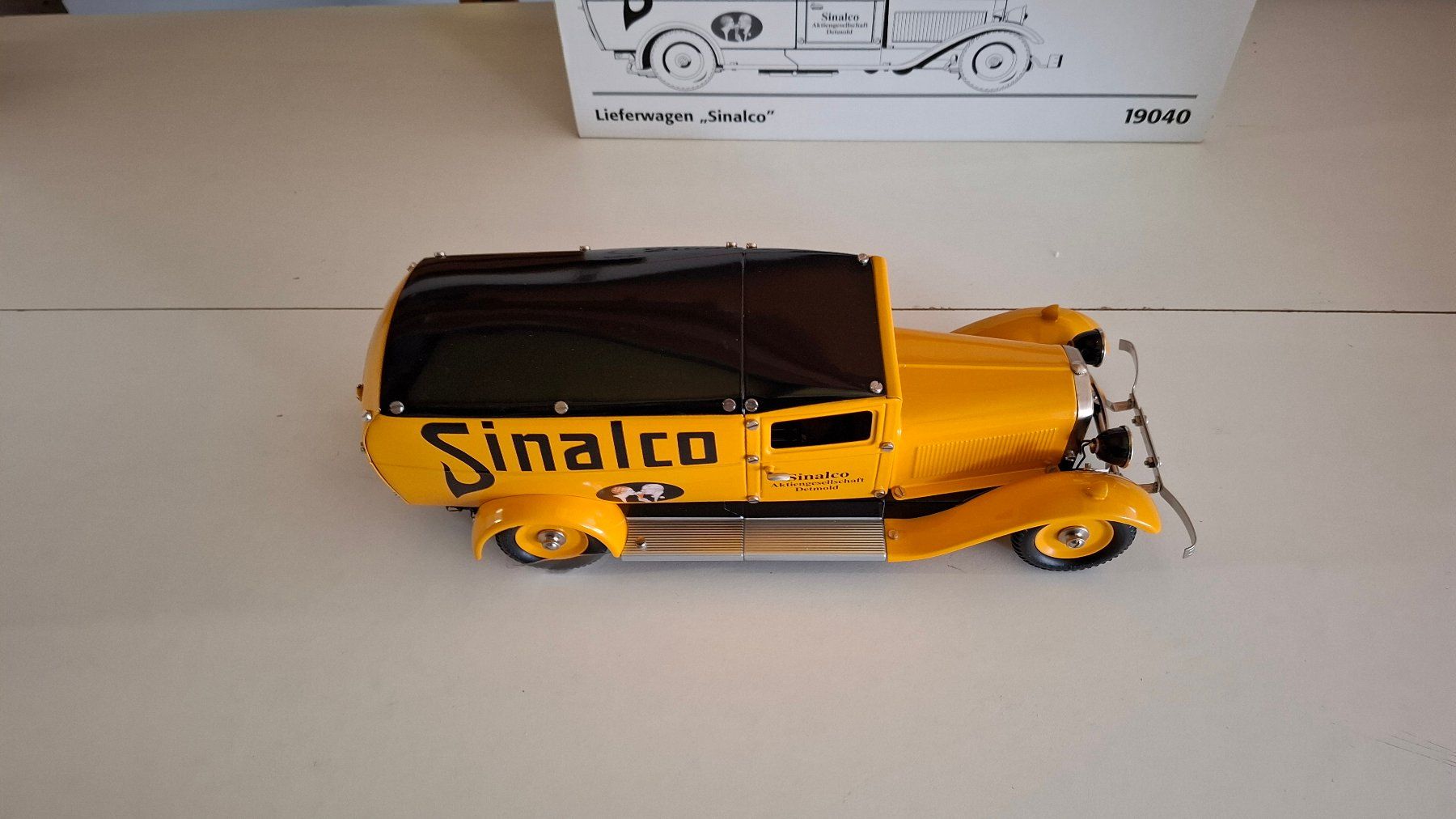 Märklin Kit di modellismo & Modellini statici: Lieferwagen "Sinalco" - Märklin - 19040 – Nuovo (secondo la descrizione) da Schönenbuch venduto da krokometer 2