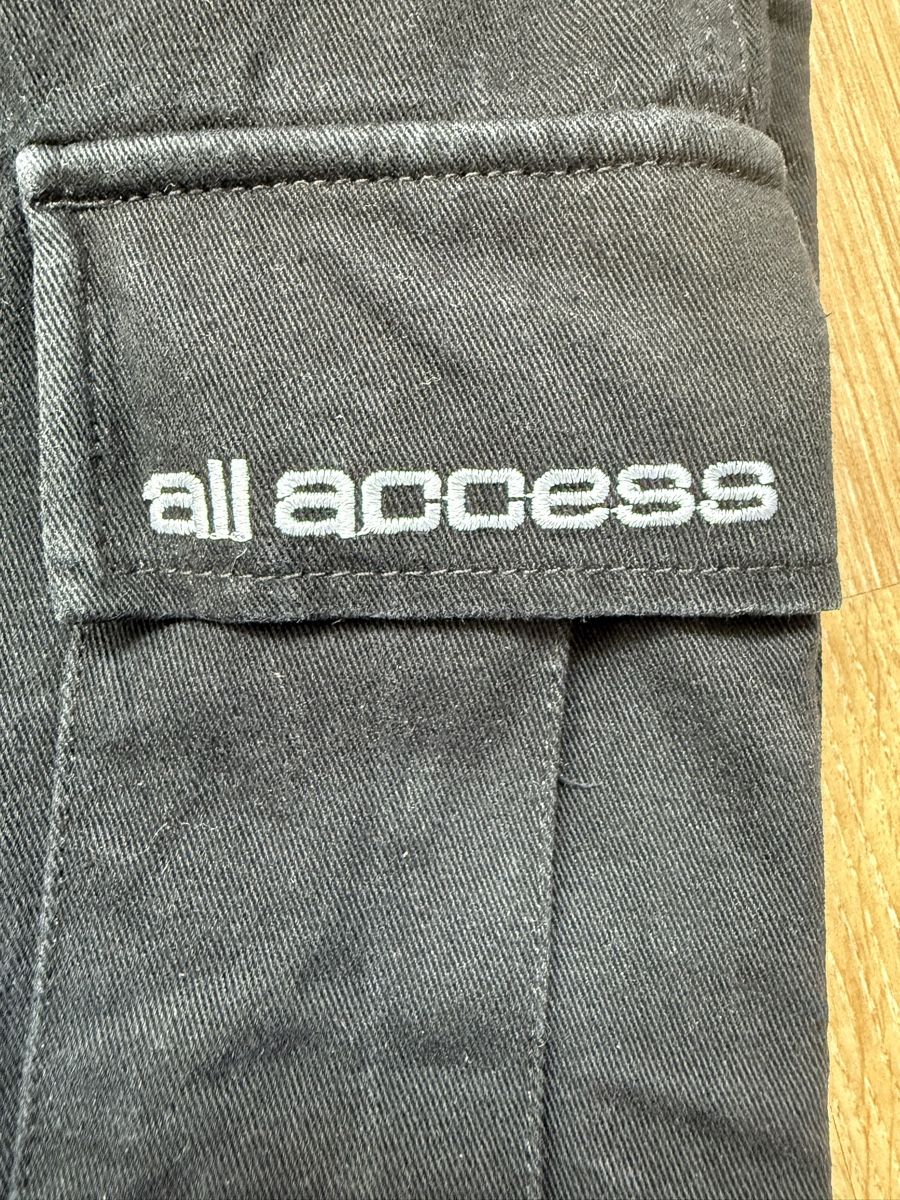 Pantaloni: Pantalon cargo noir All Access, t.158 – Usato da Tavannes venduto da Thriftshop 2