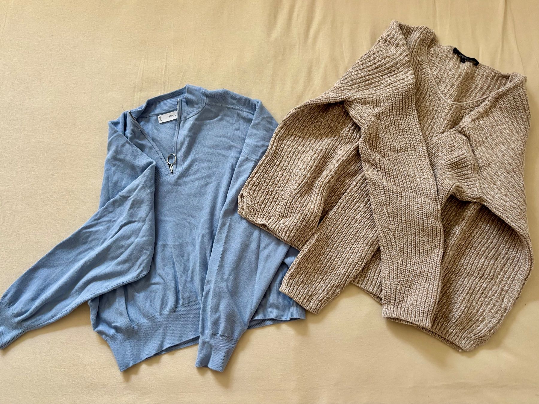 Kleiderpakete: Damen Pullover Set hellblau & beige Grösse M guter Zustand – Gebraucht aus Olten von annaH123