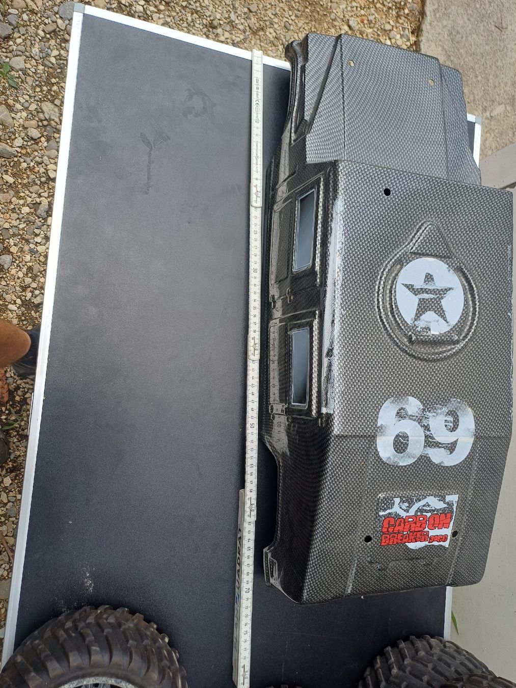 RC Modellbau: RC Car Haube und 4 Räder – Defekt aus Wangenried von Recycler94 9