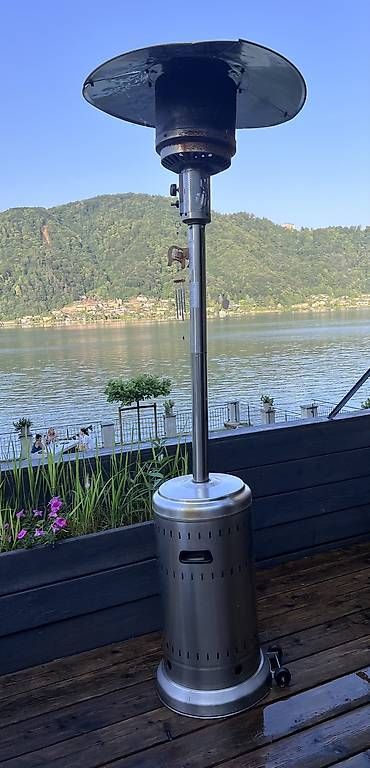 Radiatori: Riscaldamento esterno a gas.   – Usato da Caslano venduto da gre_q2gv