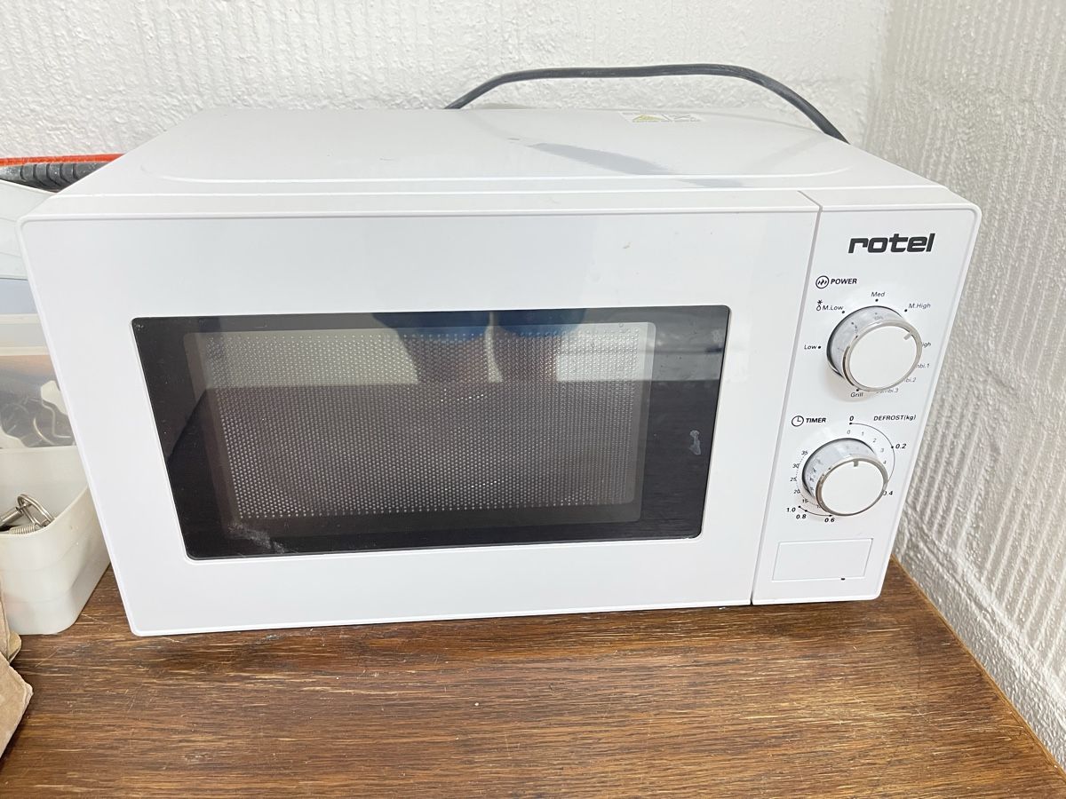 Rotel Küchengeräte: Mikrowelle Rotel weiss  – Neu (gemäss Beschreibung) aus Esslingen von Susari