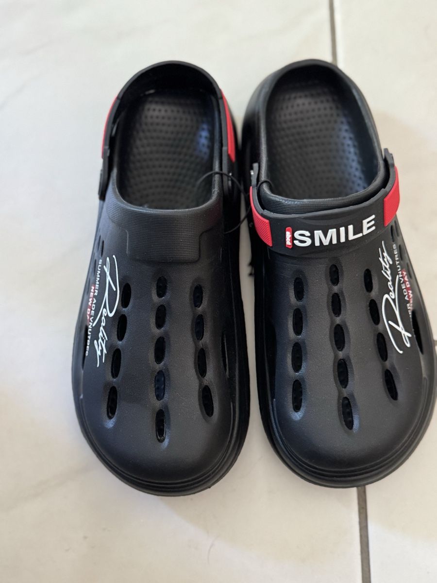 Scarpe da uomo: Schwarze Sommer, Grösse 38/39, Neu! – Nuovo e nell'imballaggio originale da Bassersdorf venduto da schokoart.ch