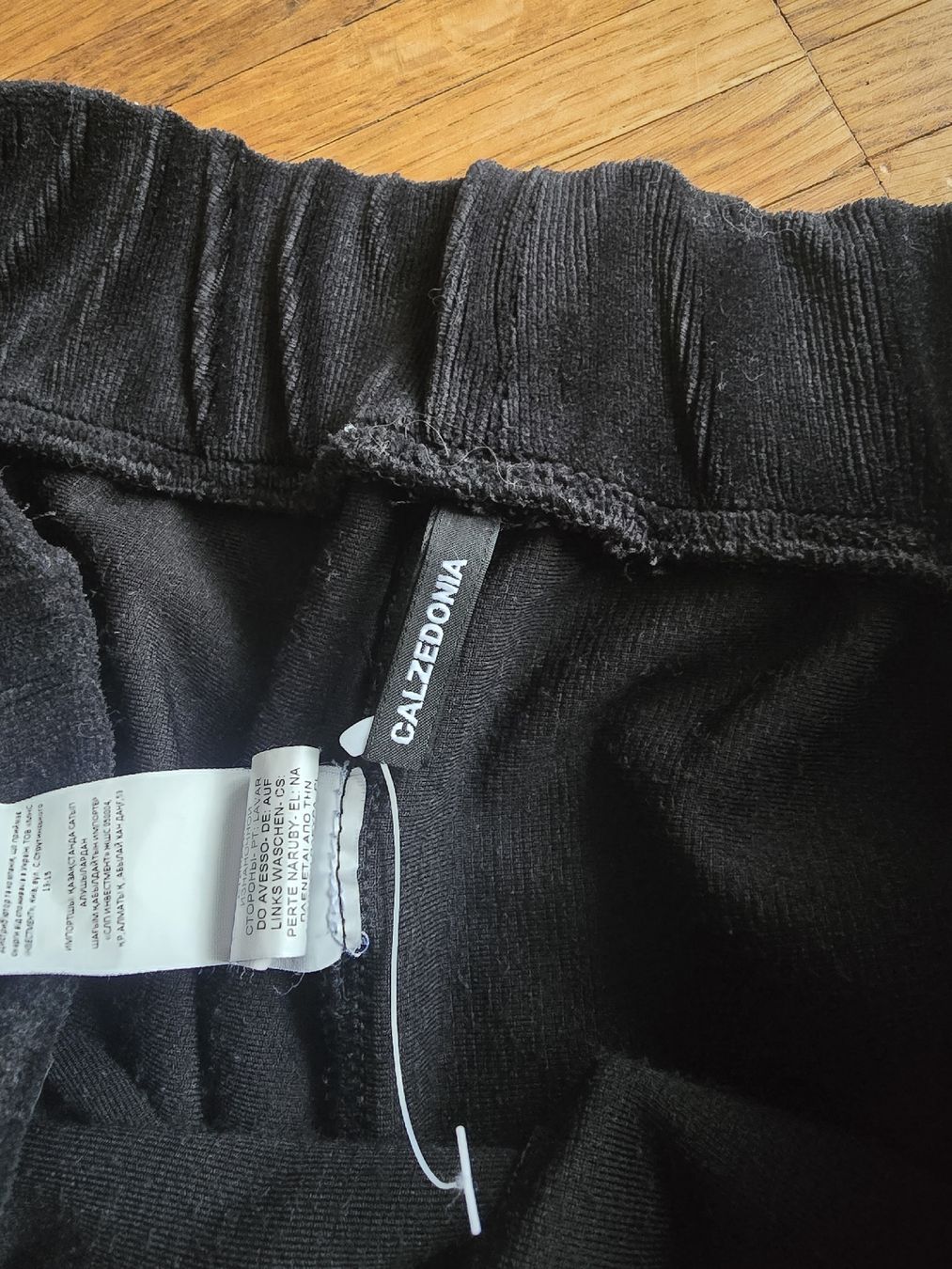 Hosen: Calzedonia Samthose, schwarz, Gr. S – Gebraucht aus Zürich von Shamrock02 1