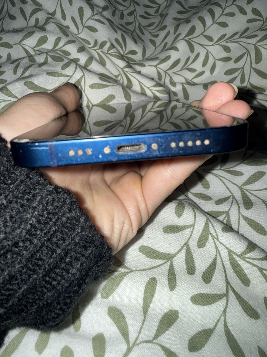 Apple Telefoni cellulari / Smartphones: Apple iPhone 12 Midnight Blau – Usato da Bubendorf venduto da ale_6fxg 4