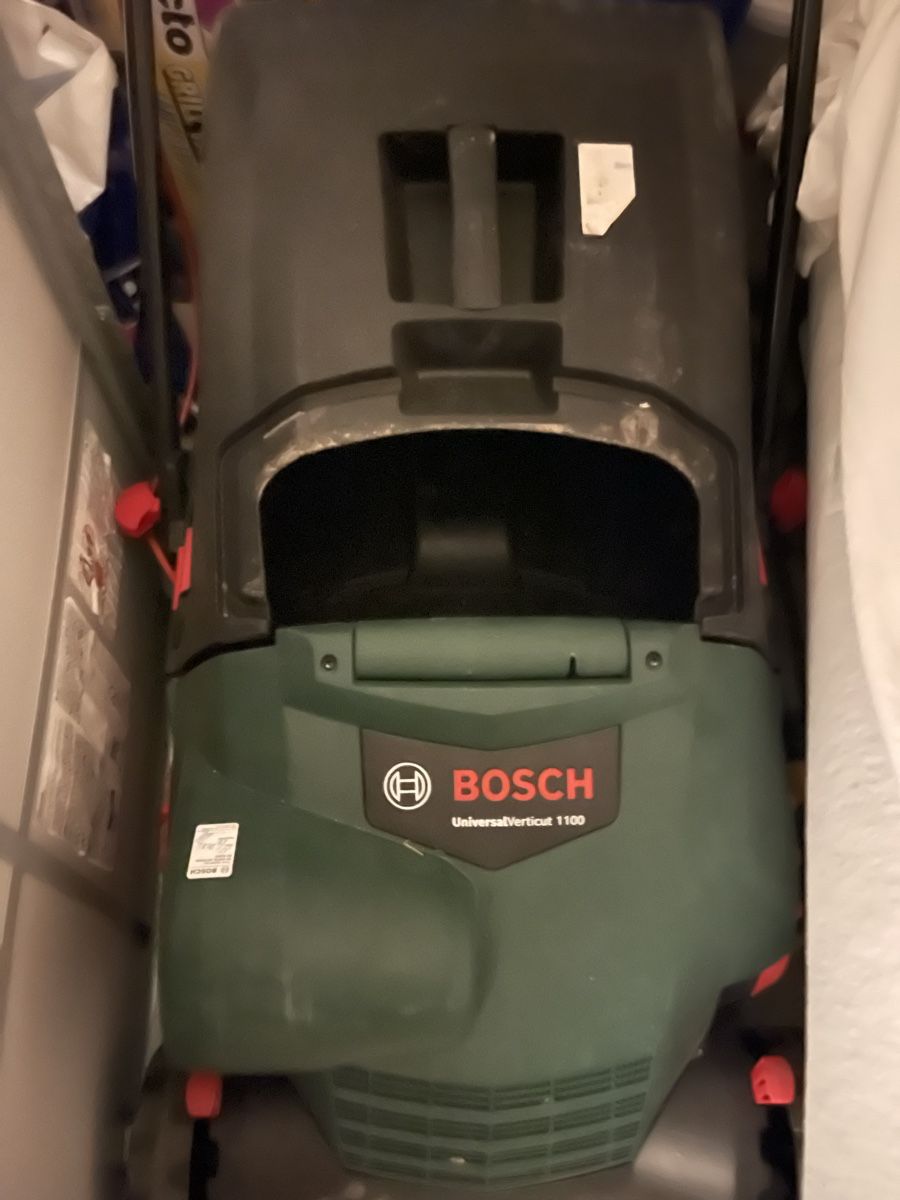 Bosch Tondeuses à gazon: Teundeuse  – D'occasion à Bottmingen par ale3829 1
