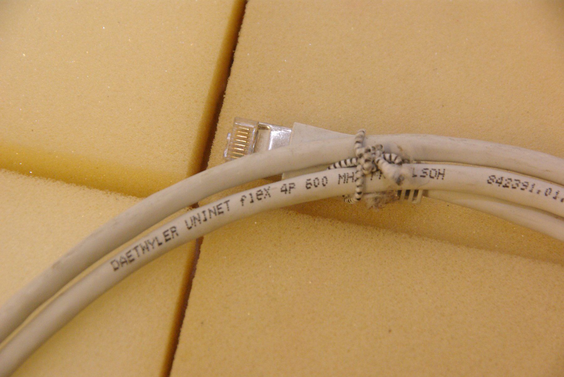 Dätwyler Cavi: Netzwerkkabel Dätwyler Uninet flex 4P, grau – Usato da Herisau venduto da Cevianer1844 3