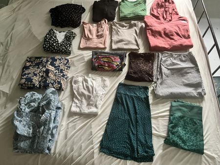 Großes schönes Damenkleiderpaket