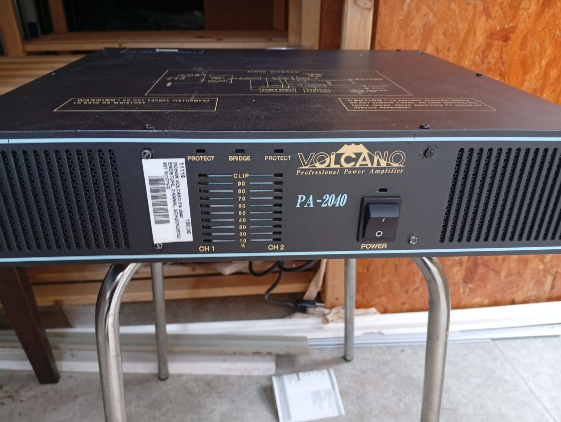 Amplificateurs: ENDSTUFE  STEREO PROFESSIONAL – D'occasion à Muttenz par mus_c9gh