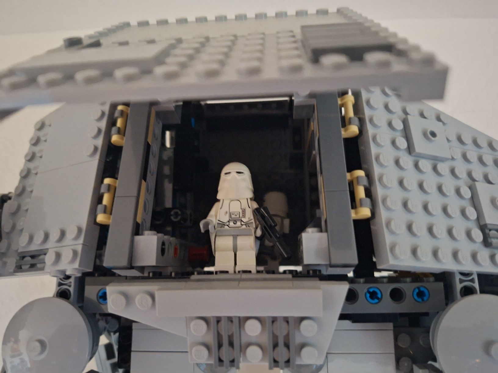 Lego Jouets: Lego Star Wars - AT-AT  – D'occasion à Kölliken par Blamedy93 2