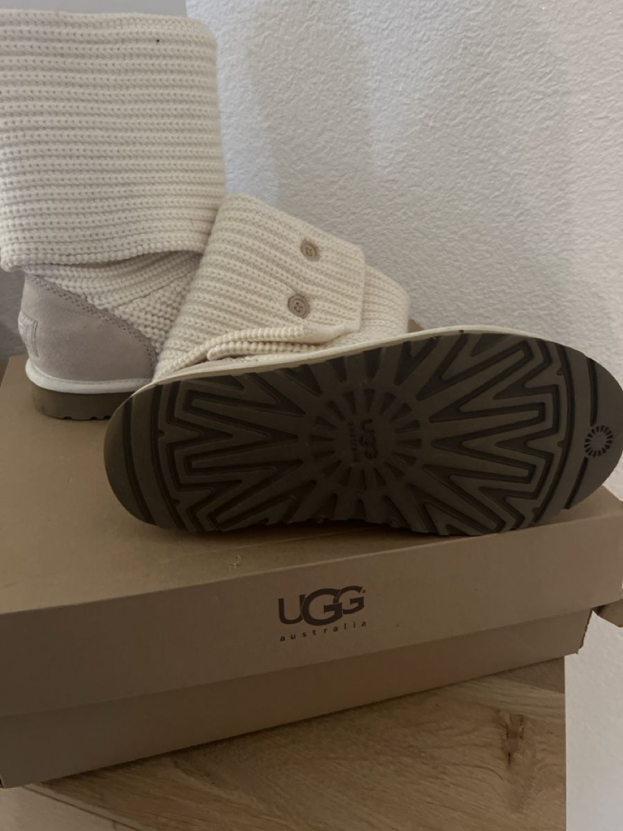 Ugg Scarpe per ragazze: Winterschuhe UGG Gr. 38 Neu – Nuovo (secondo la descrizione) da Brislach venduto da GiusiE 2