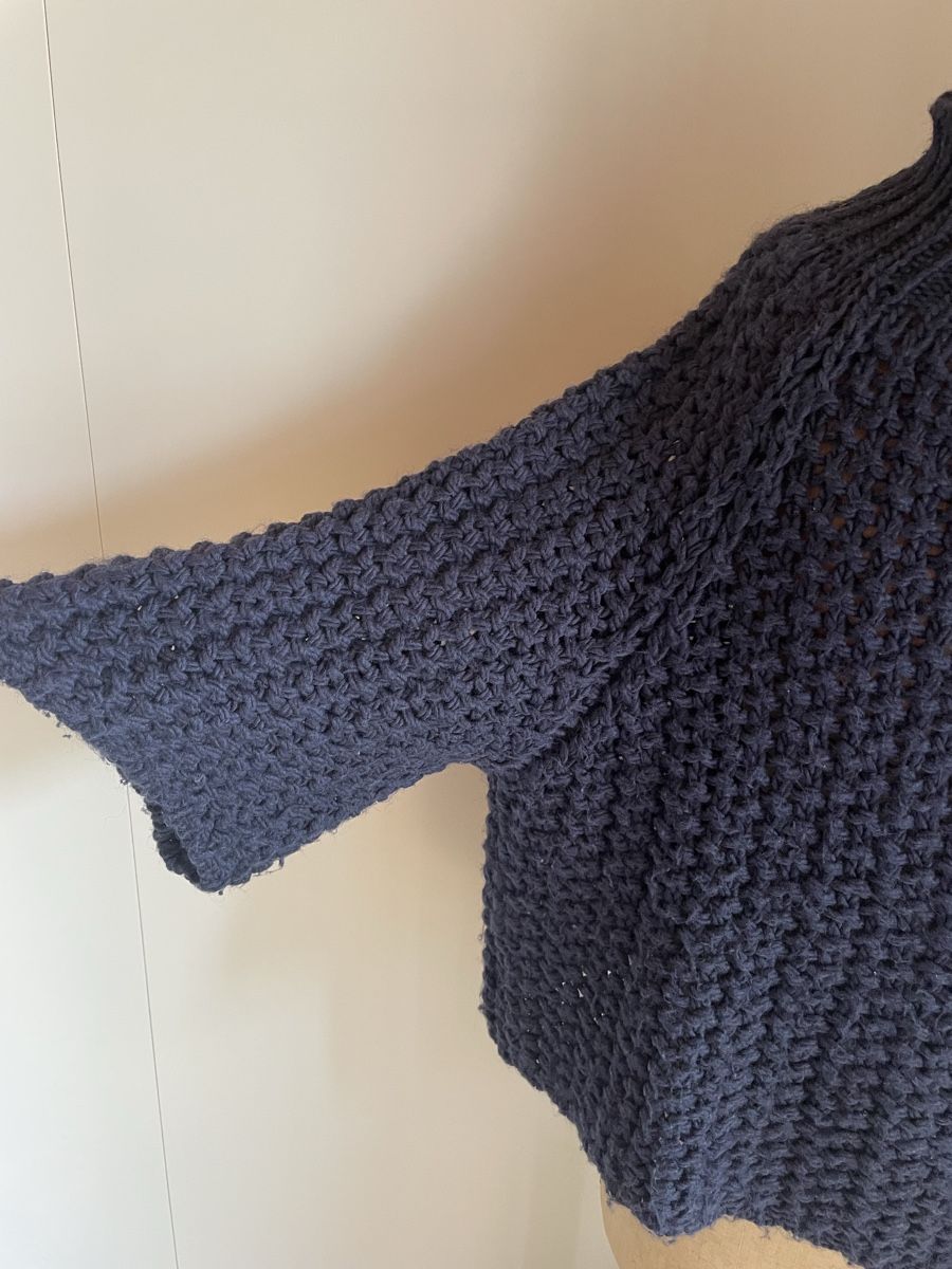 Pullover & Sweatshirts: Damen Strickpullover Marta dunkelblau One Size  – Gebraucht aus Oberwil BL von another-day-of-sun 3
