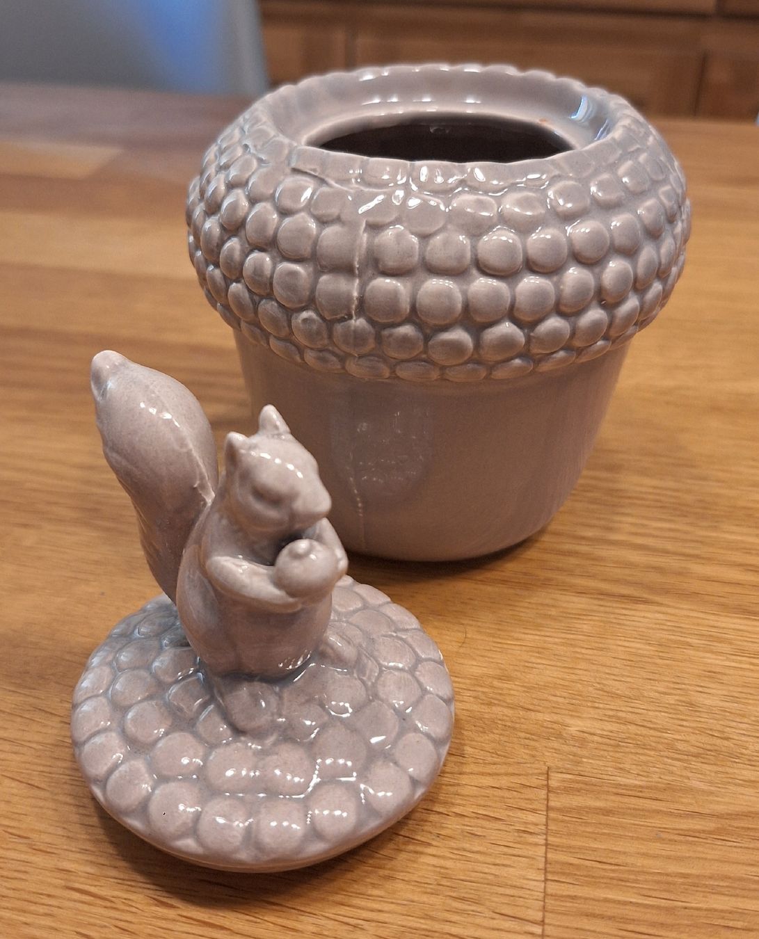 Zuckerdosen: Porzellandose mit Eichhörnchen braun – Neu (gemäss Beschreibung) aus Luzern von thomarco 1