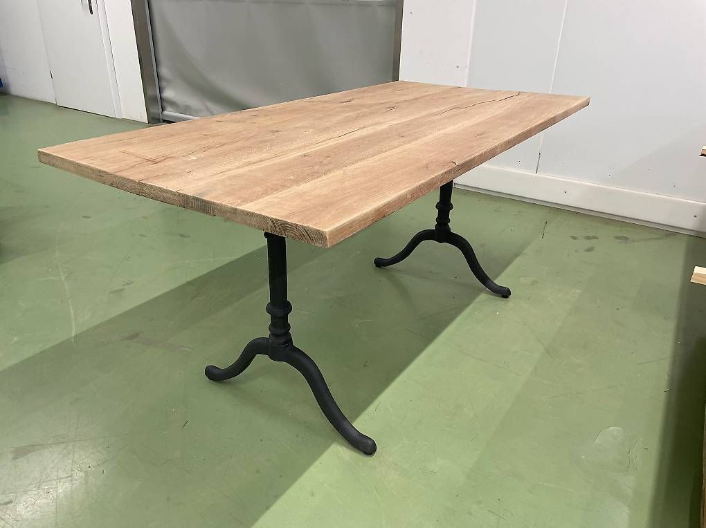 Tables: Beizentisch  – D'occasion à Basel par mat_nj5b
