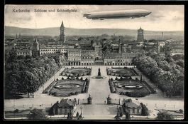 Karlsruhe, Zeppelin fliegt über Schloss