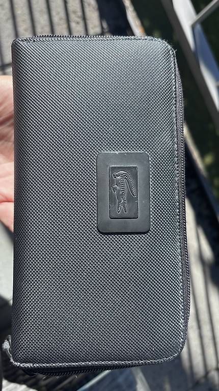 Portafogli: Lacoste Portemonnaie – Usato da Moosseedorf venduto da col_h8jg