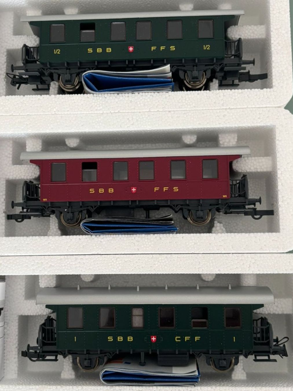 Roco Trains électriques: 3x SBB CFF Oldtimer Wagen – Neuf avec emballage d'origine à Sion par lol_98vj