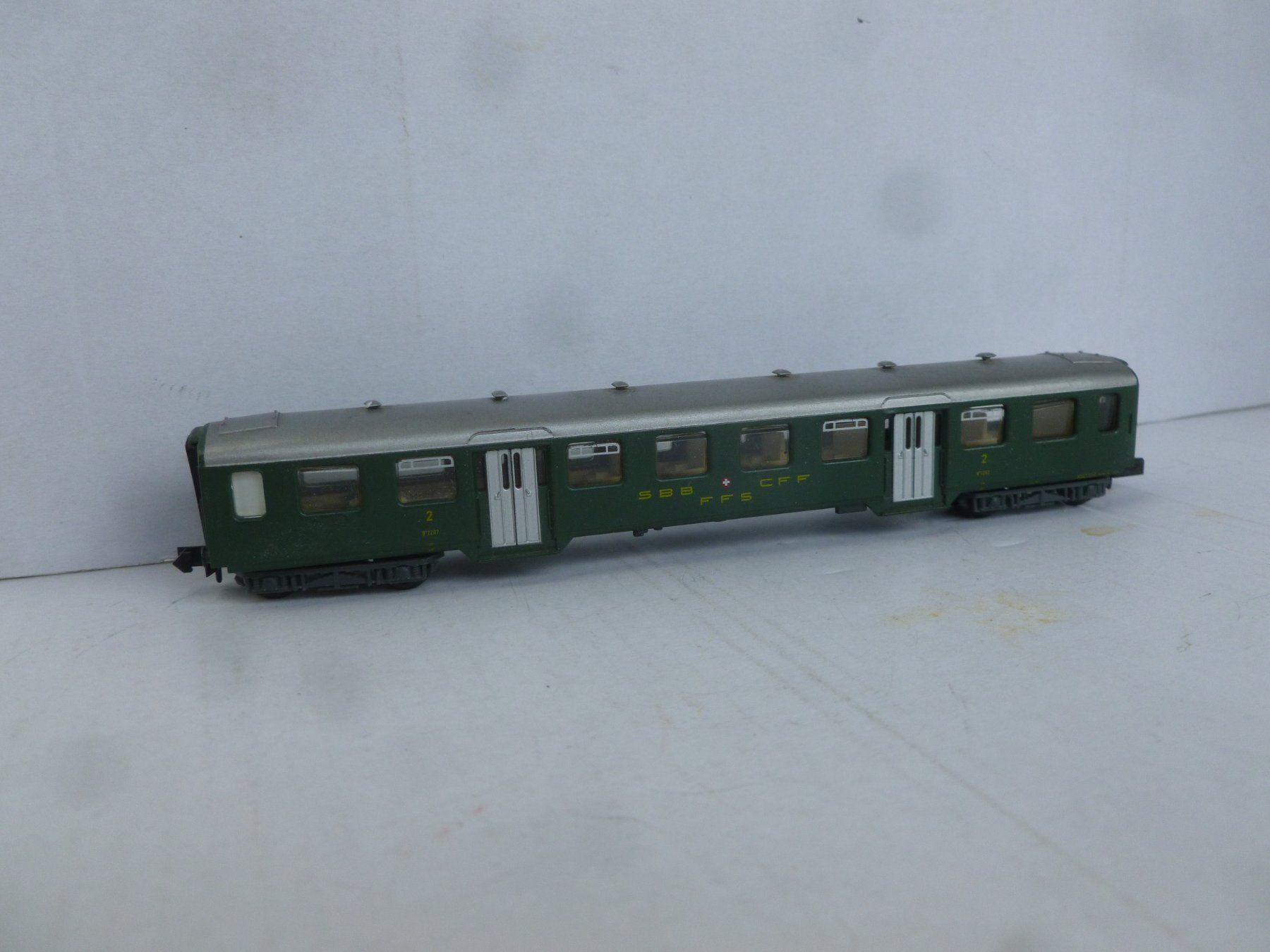 Arnold Modellini di ferrovie: Arnold 3 SBB Personenwagen EWI – Usato da Bubikon venduto da Br103er 1